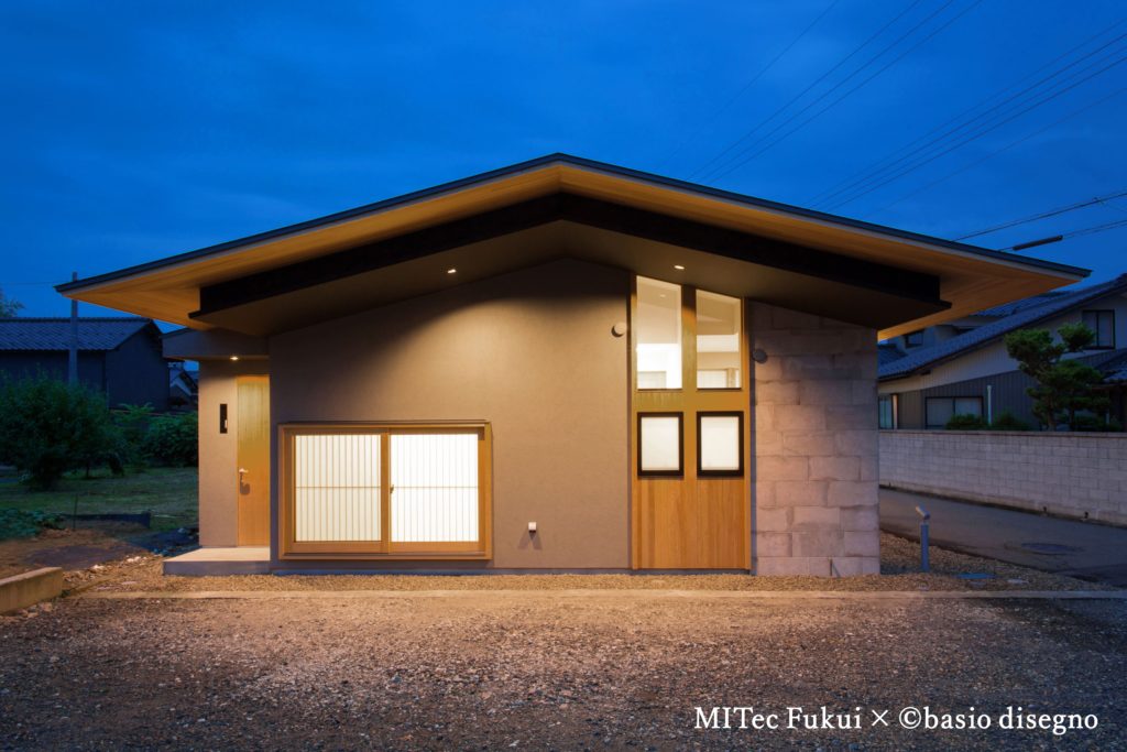 20170630house_thumbnail